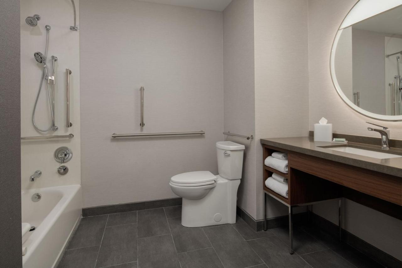 Hotel Courtyard By Marriott Olympia Exterior foto